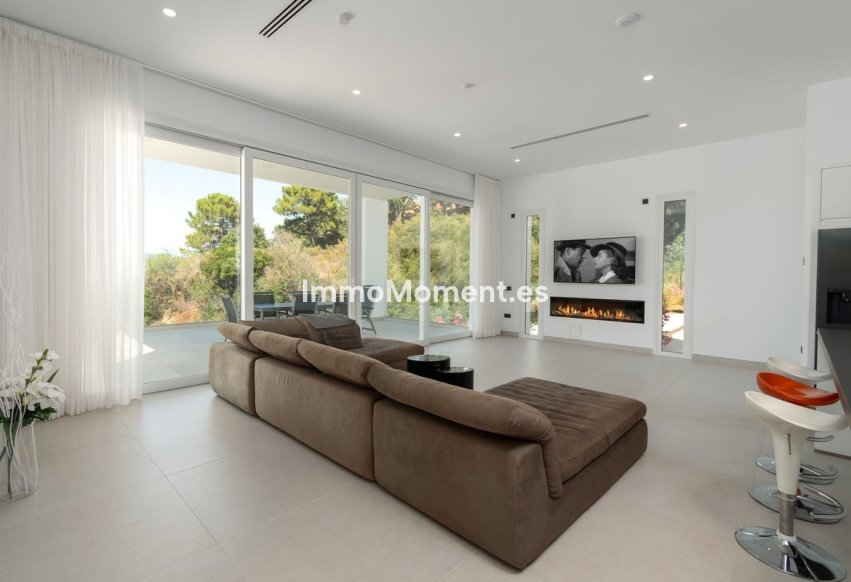 Wiederverkauf - Freistehende Villa - Marbella - La Mairena
