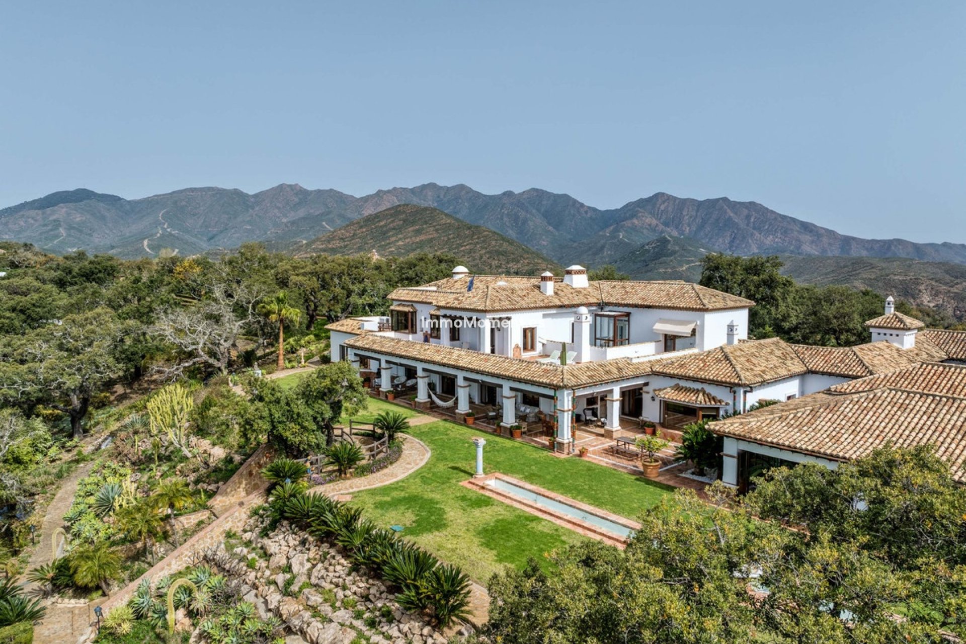 Wiederverkauf - Freistehende Villa - Marbella - La Mairena