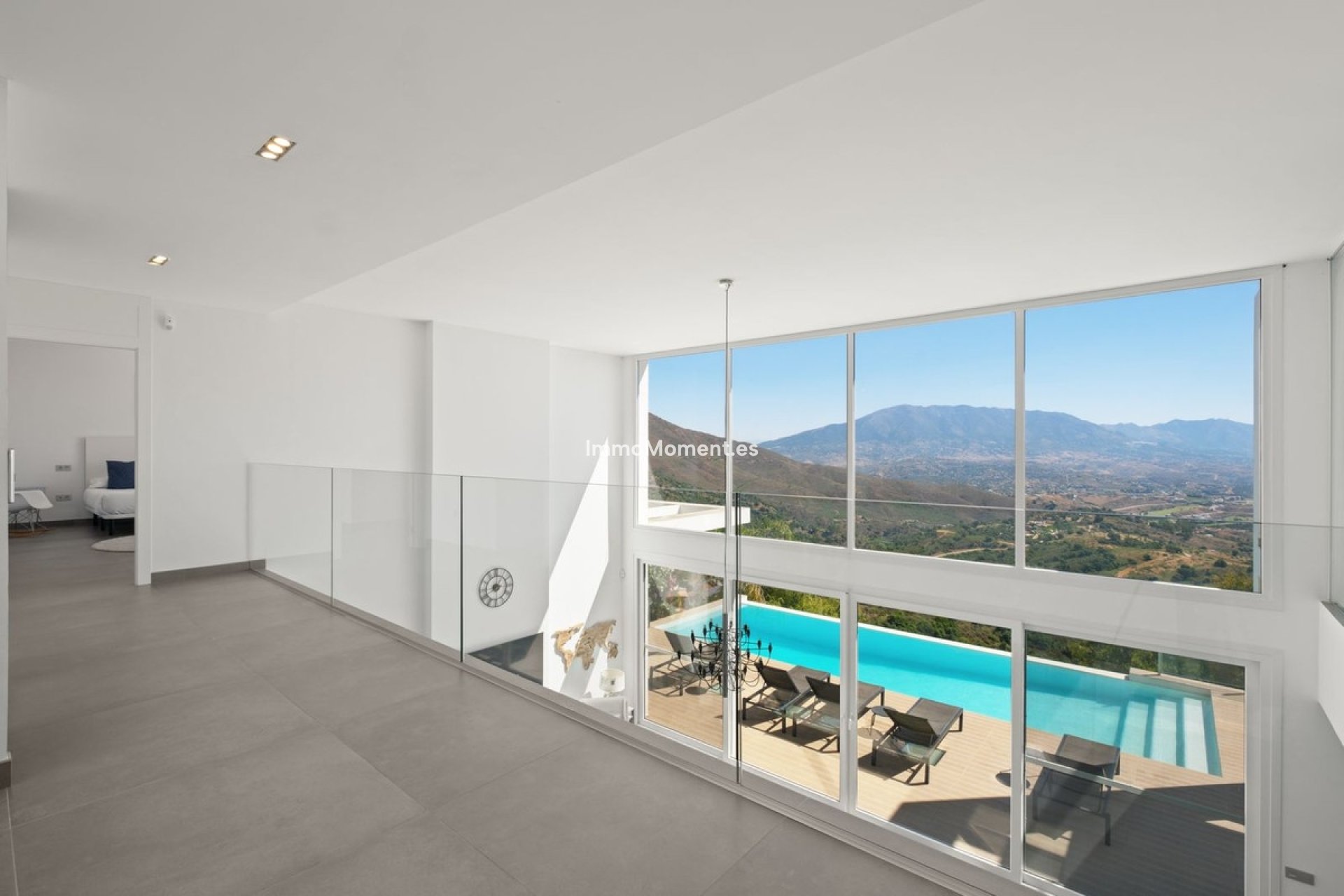 Wiederverkauf - Freistehende Villa - Marbella - La Mairena