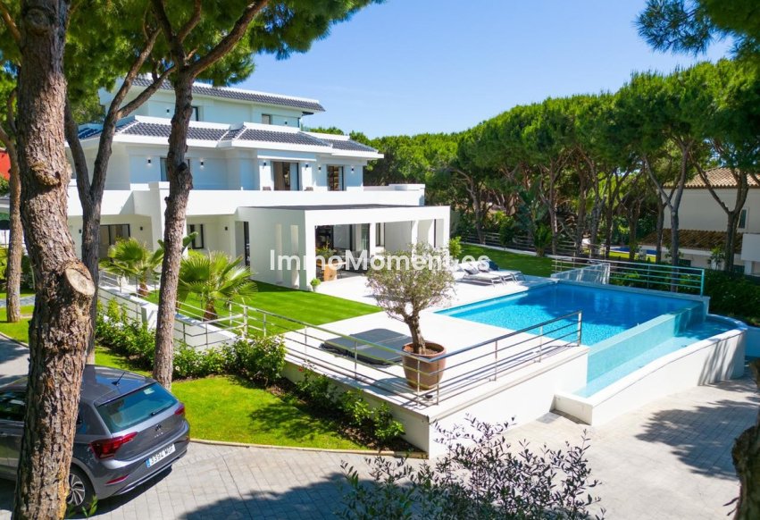 Wiederverkauf - Freistehende Villa - Marbella - Las Chapas
