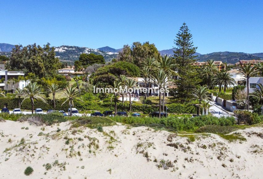 Wiederverkauf - Freistehende Villa - Marbella - Los Monteros