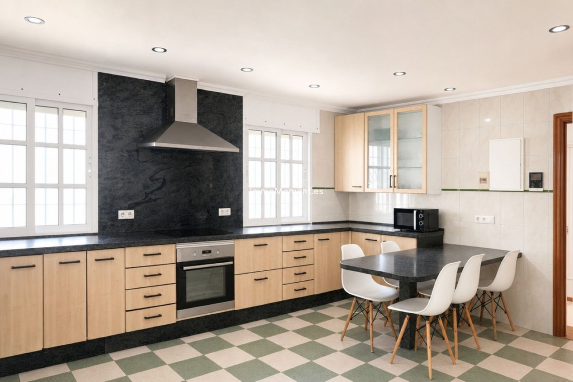Wiederverkauf - Freistehende Villa - Marbella - Marbella Centro