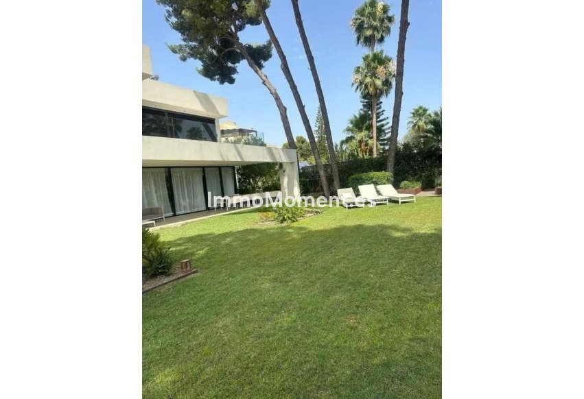 Wiederverkauf - Freistehende Villa - Marbella - Marbella Centro