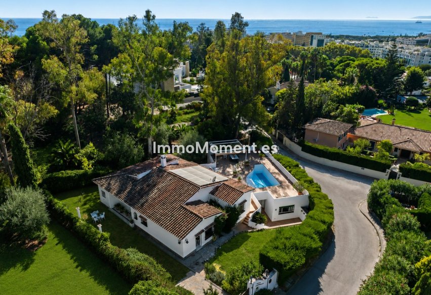 Wiederverkauf - Freistehende Villa - Marbella - Marbella Centro