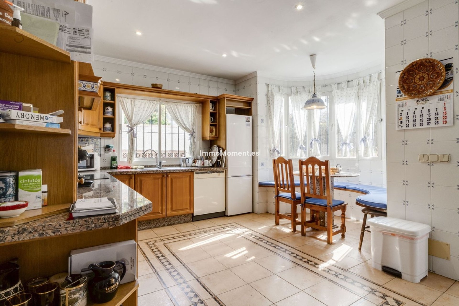 Wiederverkauf - Freistehende Villa - Marbella - Marbella Centro