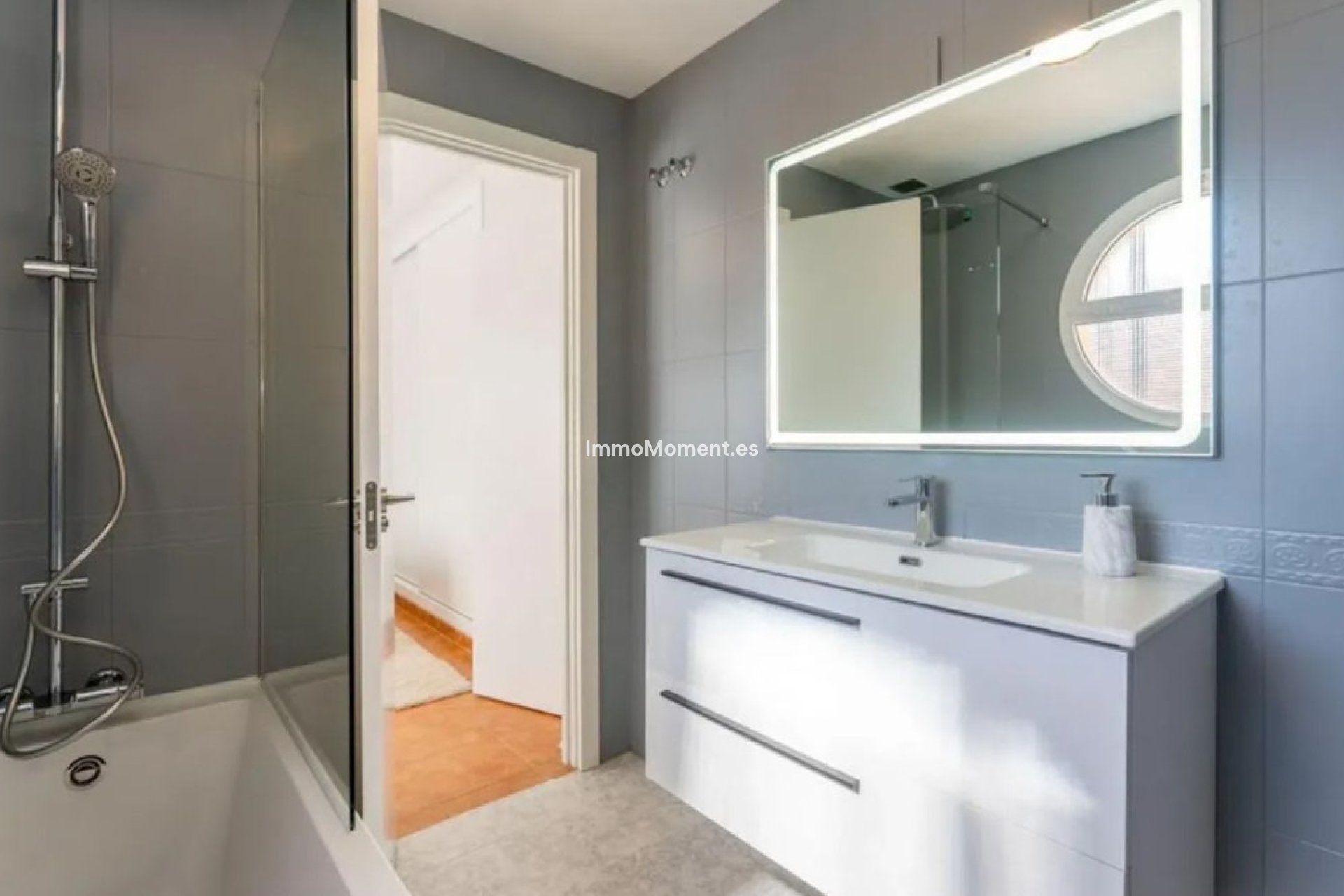 Wiederverkauf - Freistehende Villa - Marbella - Marbella Centro