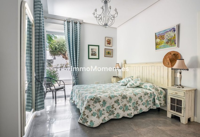 Wiederverkauf - Freistehende Villa - Marbella - Marbella Centro
