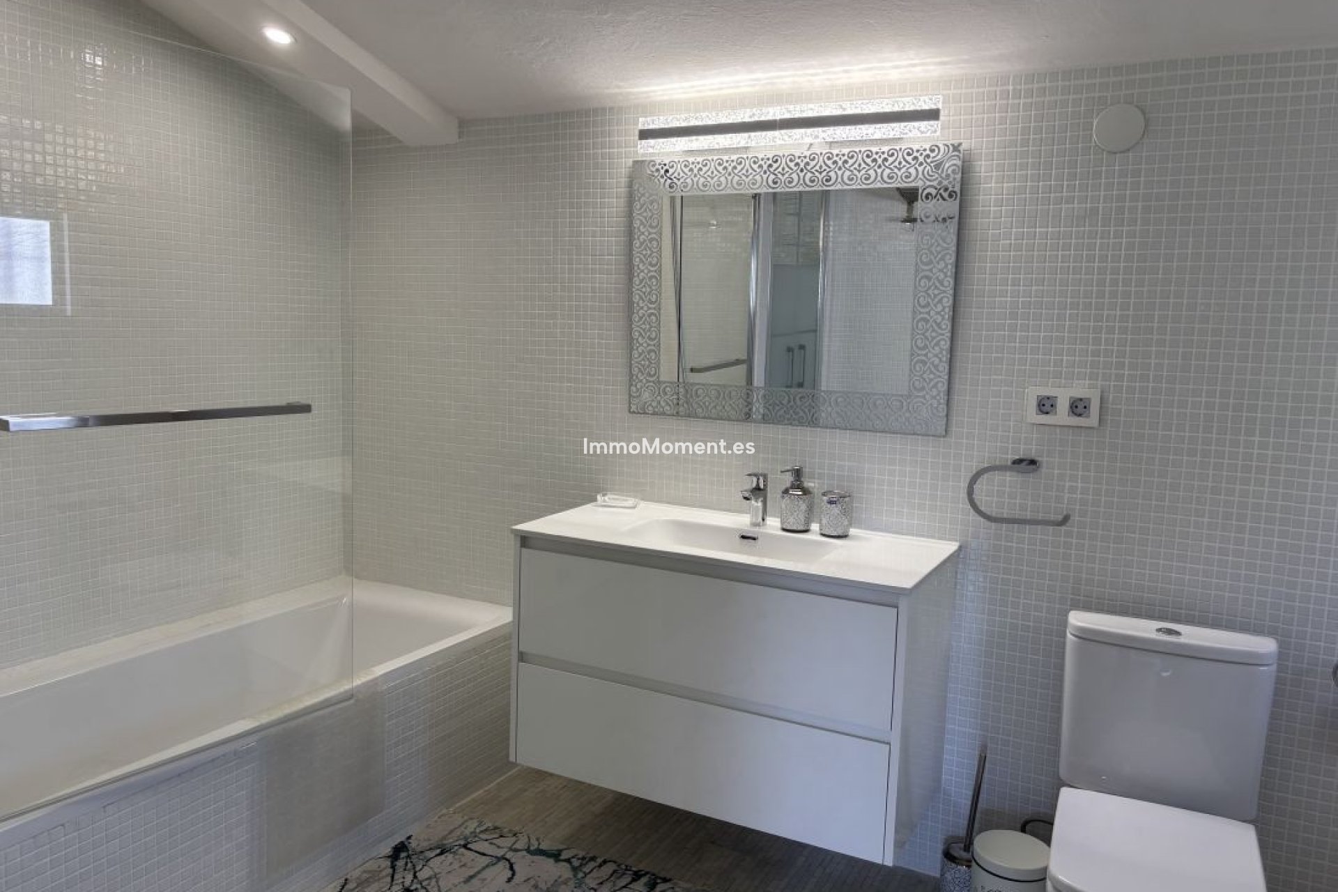 Wiederverkauf - Freistehende Villa - Marbella - Marbella Centro