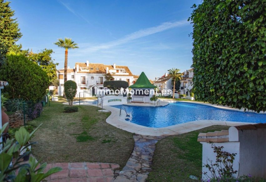 Wiederverkauf - Freistehende Villa - Marbella - Marbella Centro