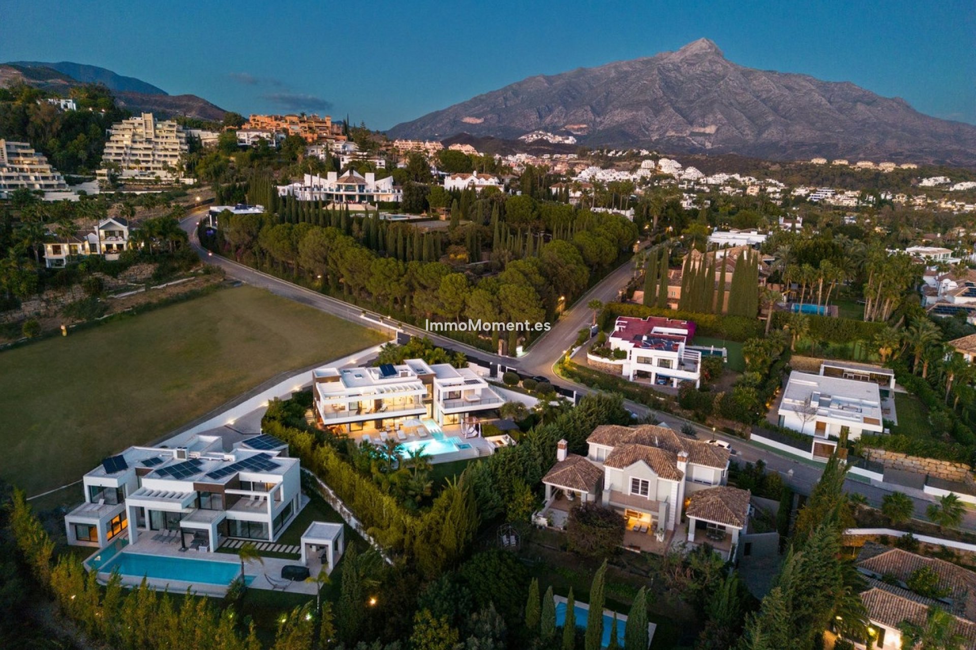 Wiederverkauf - Freistehende Villa - Marbella - Nueva Andalucía