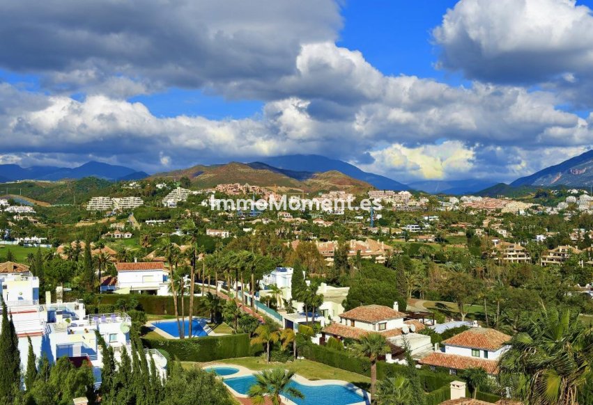 Wiederverkauf - Freistehende Villa - Marbella - Nueva Andalucía