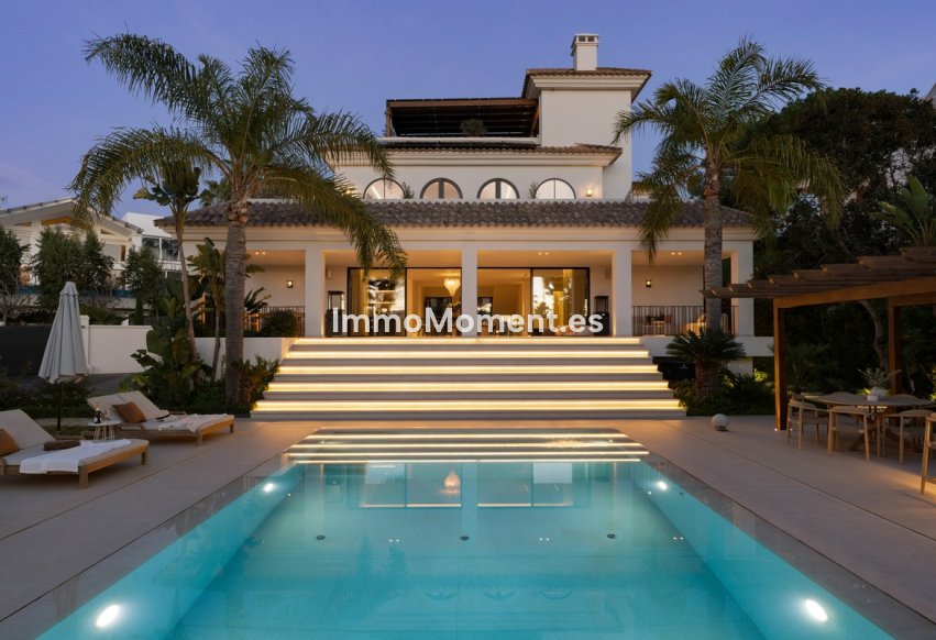 Wiederverkauf - Freistehende Villa - Marbella - Nueva Andalucía