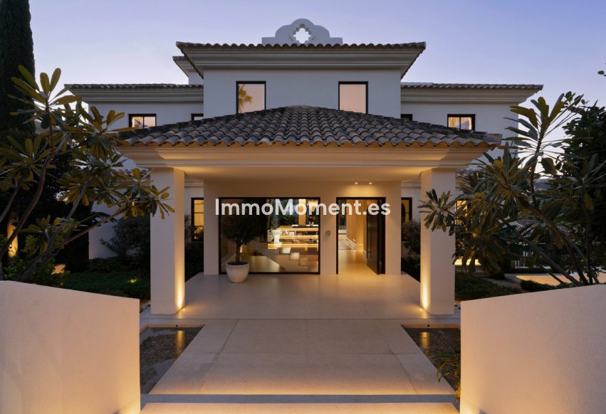 Wiederverkauf - Freistehende Villa - Marbella - Nueva Andalucía