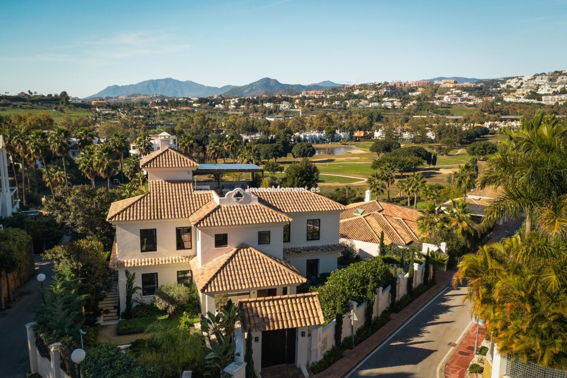 Wiederverkauf - Freistehende Villa - Marbella - Nueva Andalucía