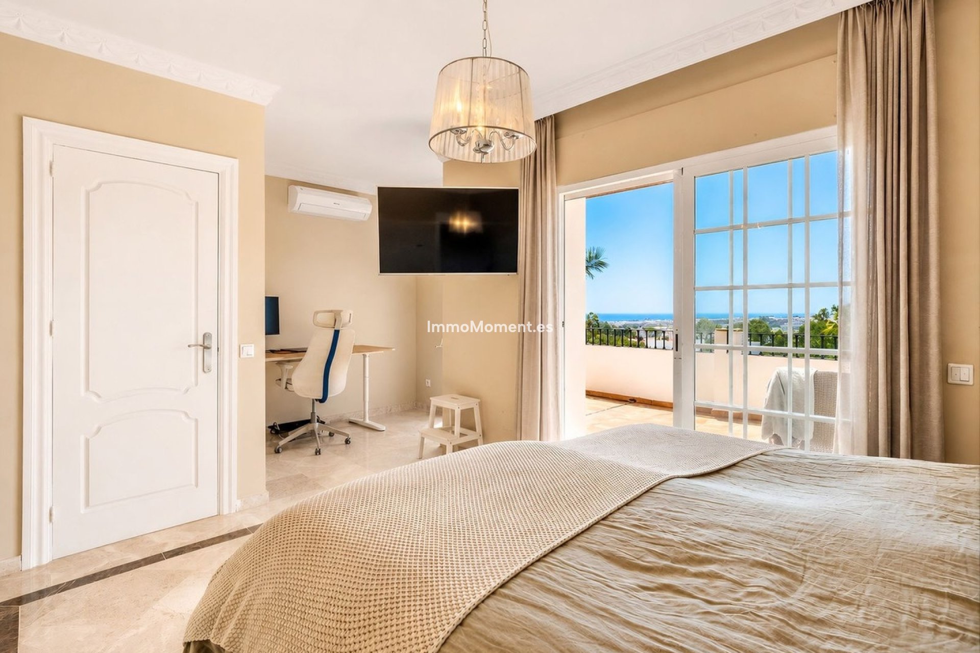 Wiederverkauf - Freistehende Villa - Marbella - Nueva Andalucía