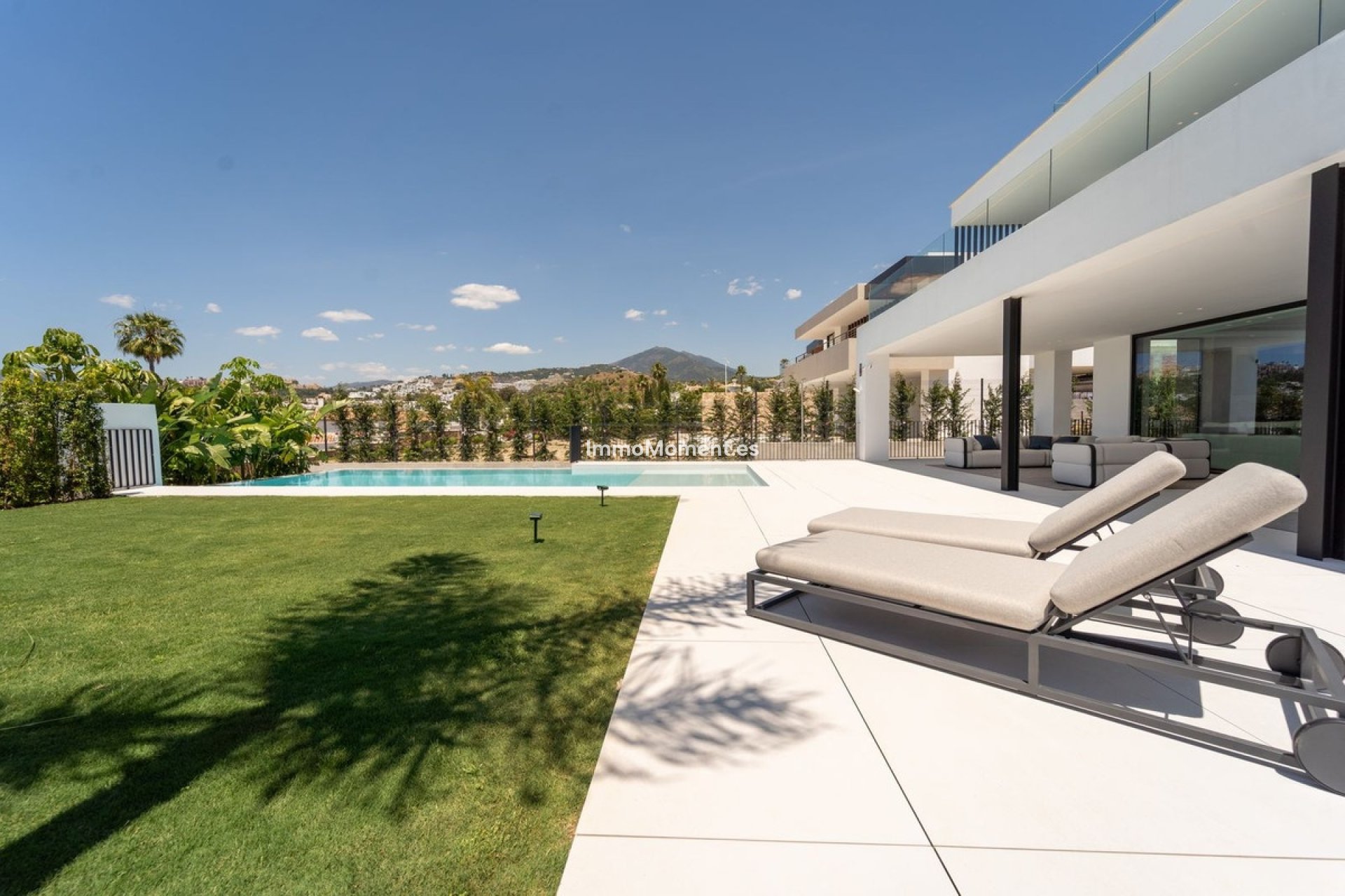 Wiederverkauf - Freistehende Villa - Marbella - Nueva Andalucía