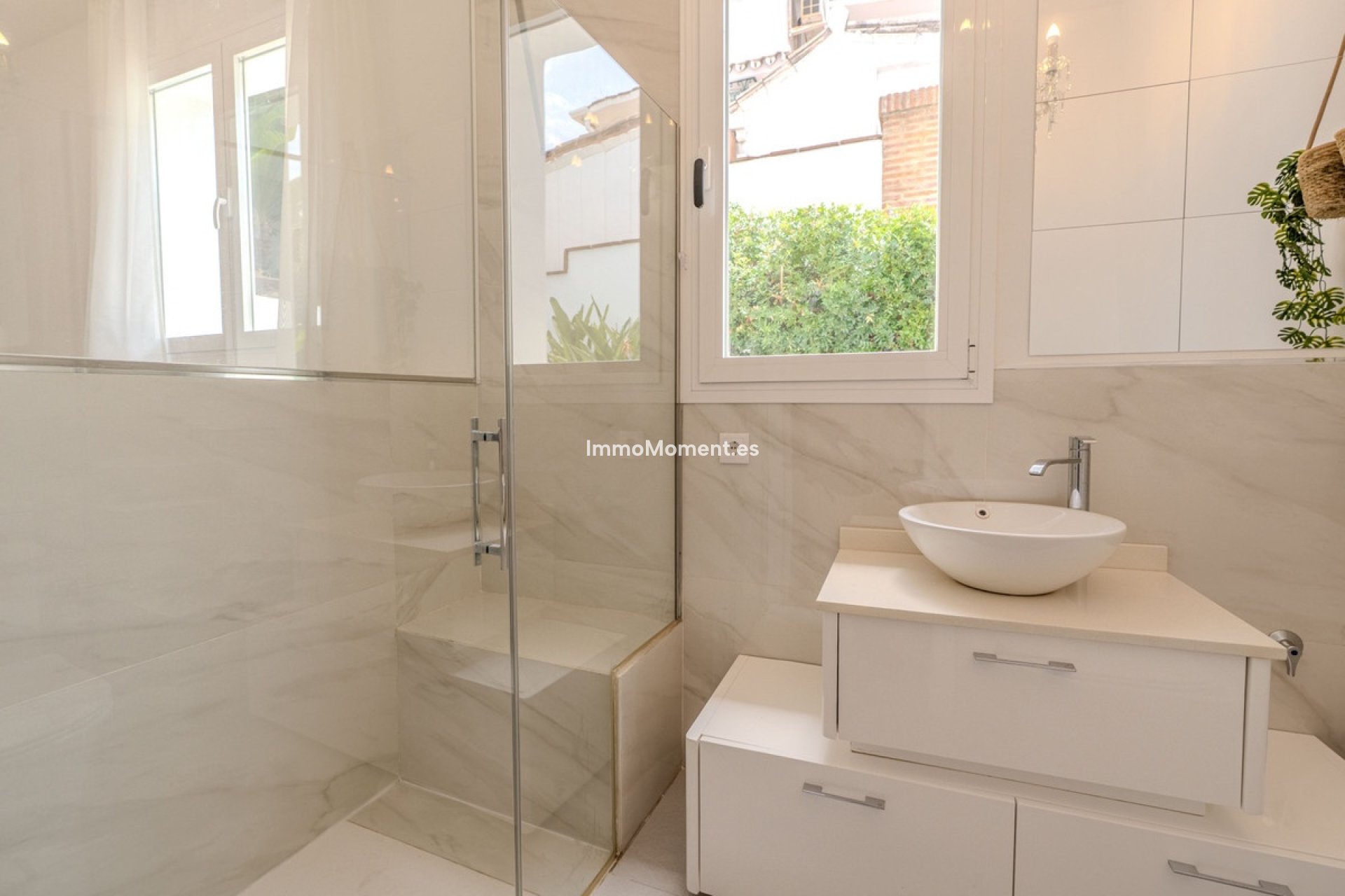 Wiederverkauf - Freistehende Villa - Marbella - Nueva Andalucía