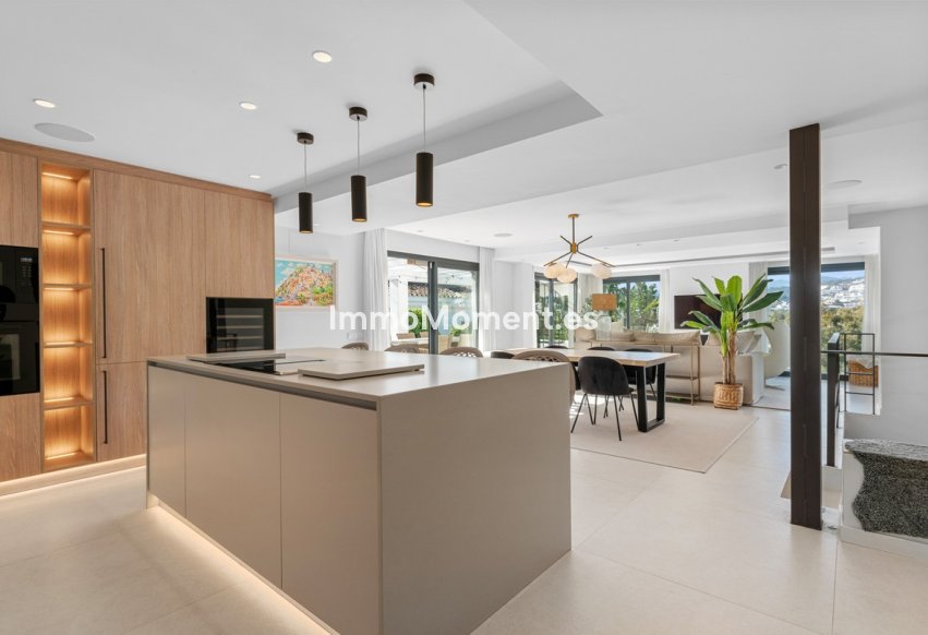 Wiederverkauf - Freistehende Villa - Marbella - Nueva Andalucía