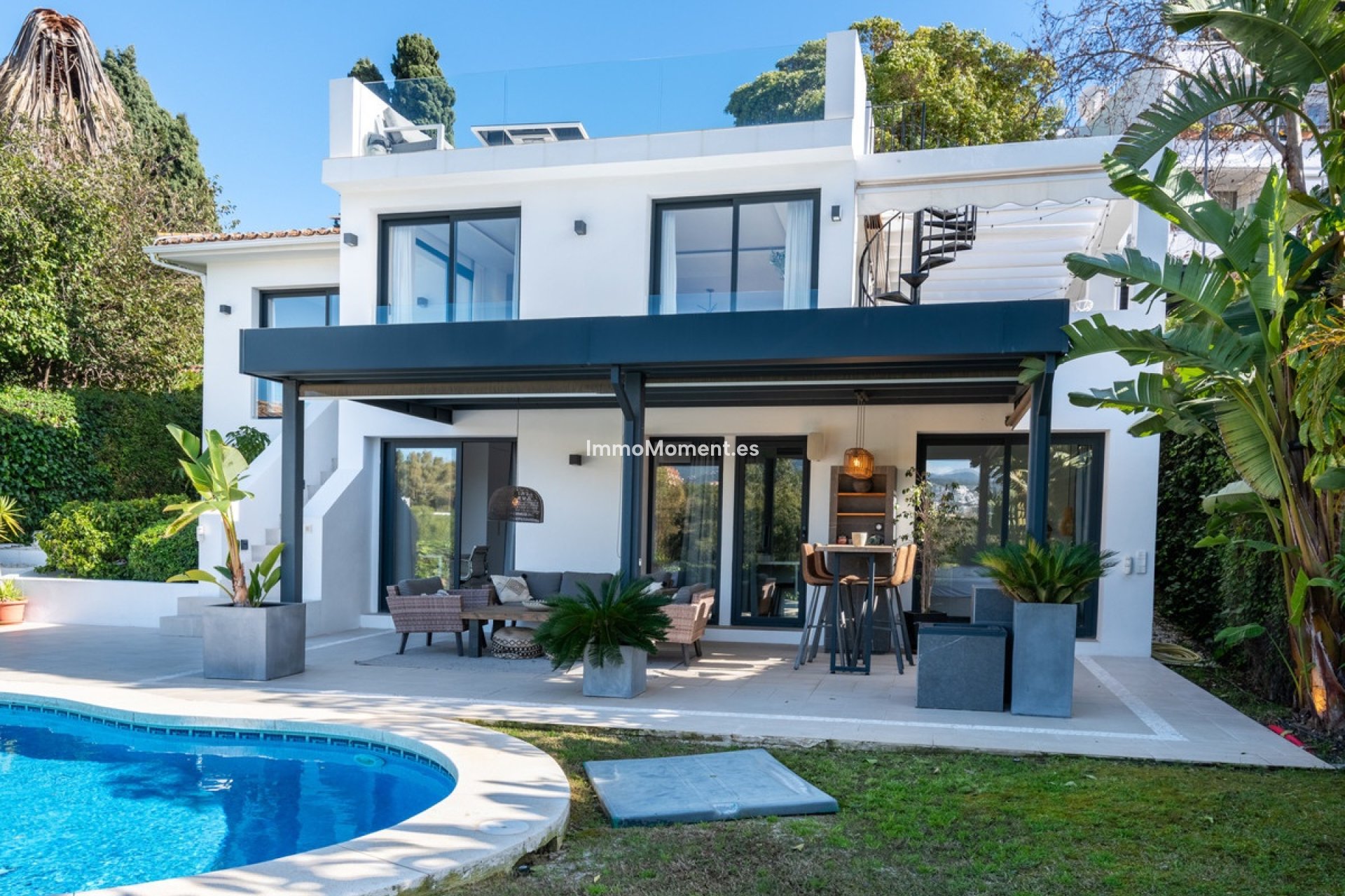 Wiederverkauf - Freistehende Villa - Marbella - Nueva Andalucía