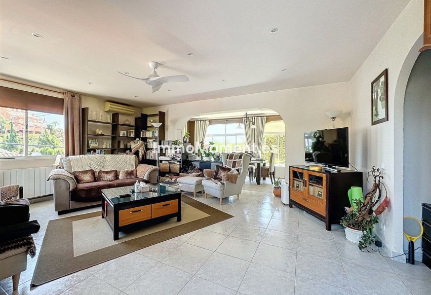 Wiederverkauf - Freistehende Villa - Marbella - Nueva Andalucía