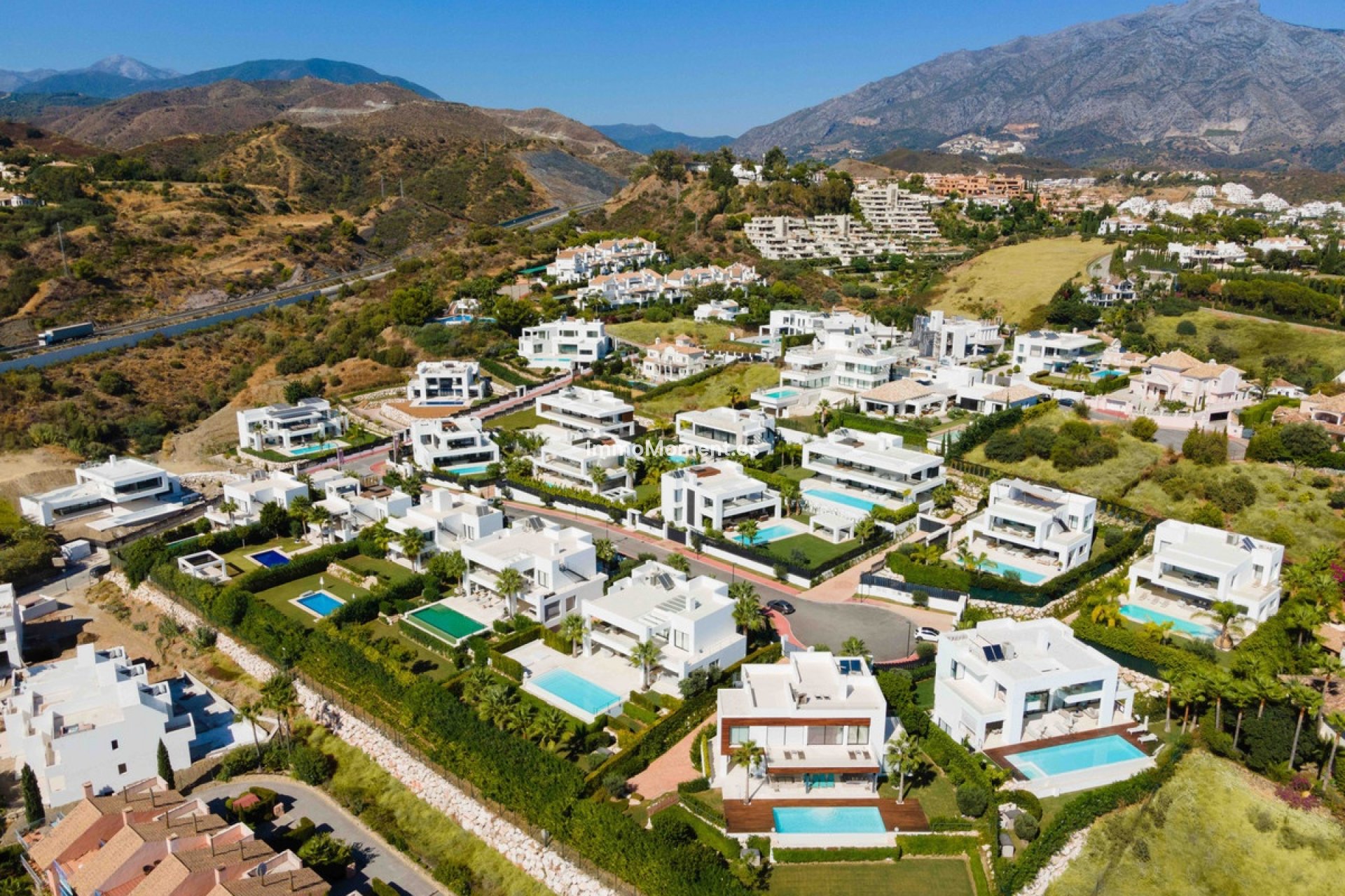 Wiederverkauf - Freistehende Villa - Marbella - Nueva Andalucía