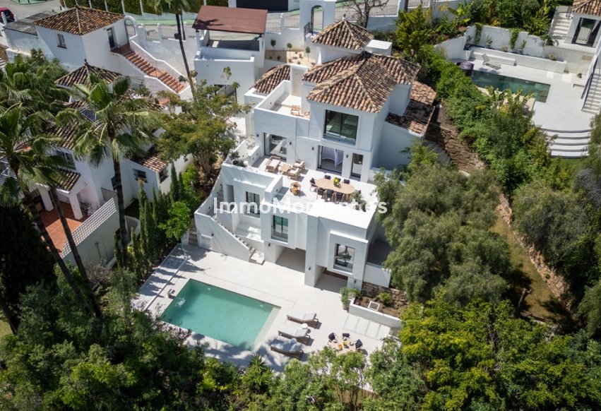 Wiederverkauf - Freistehende Villa - Marbella - Nueva Andalucía