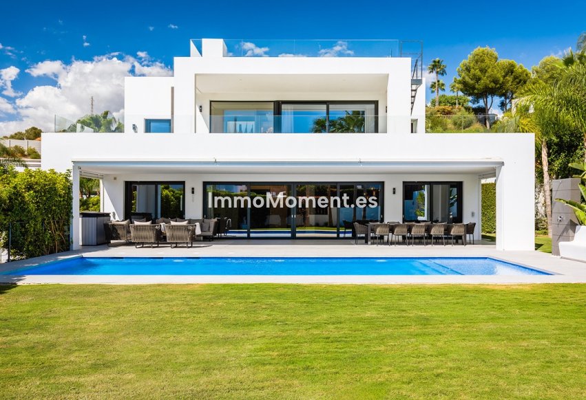 Wiederverkauf - Freistehende Villa - Marbella - Nueva Andalucía