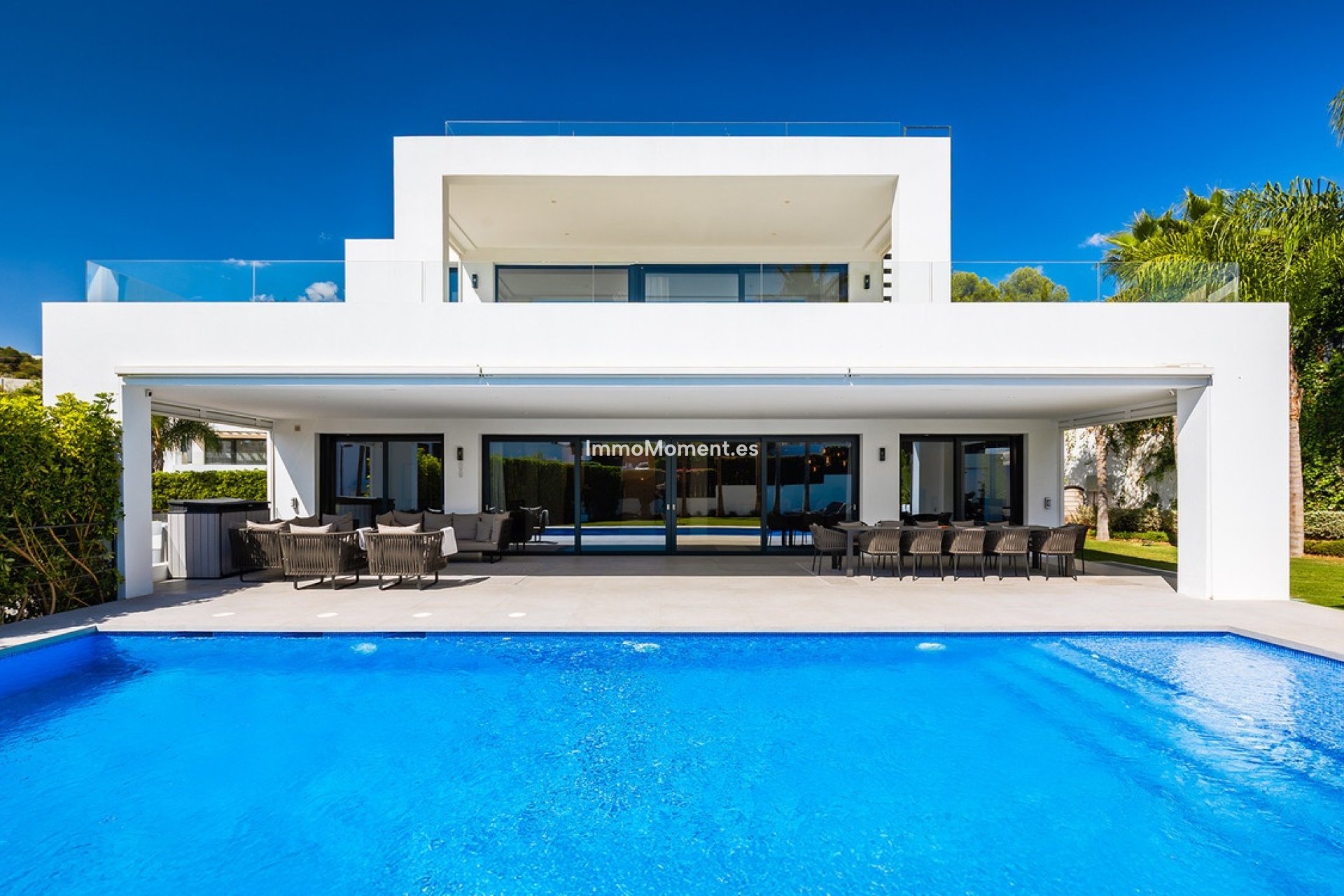 Wiederverkauf - Freistehende Villa - Marbella - Nueva Andalucía