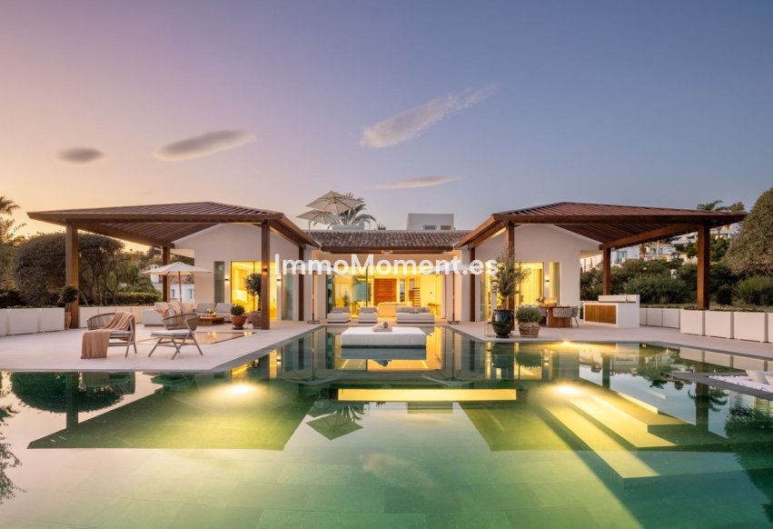 Wiederverkauf - Freistehende Villa - Marbella - Nueva Andalucía