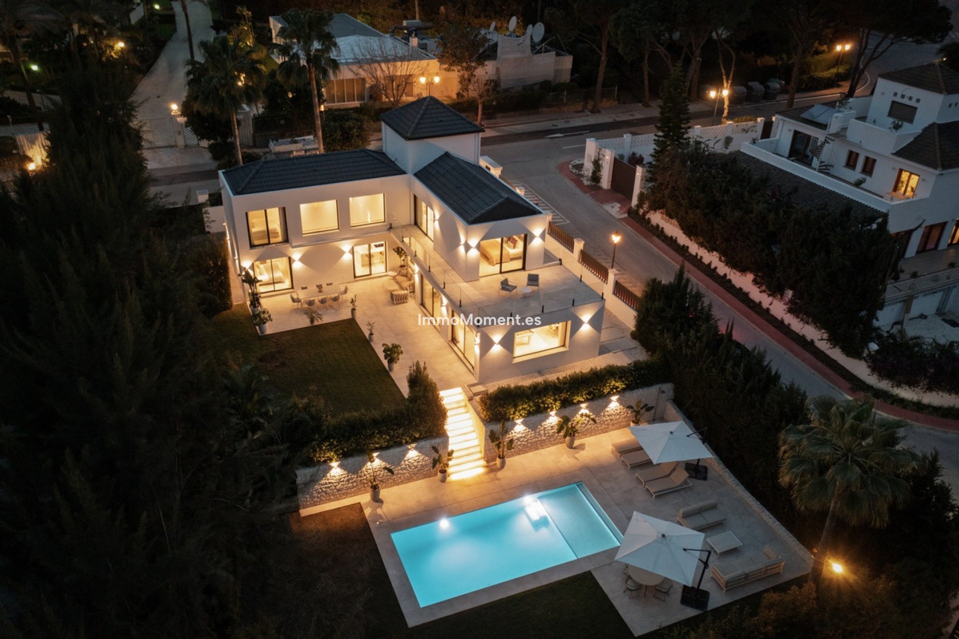 Wiederverkauf - Freistehende Villa - Marbella - Nueva Andalucía
