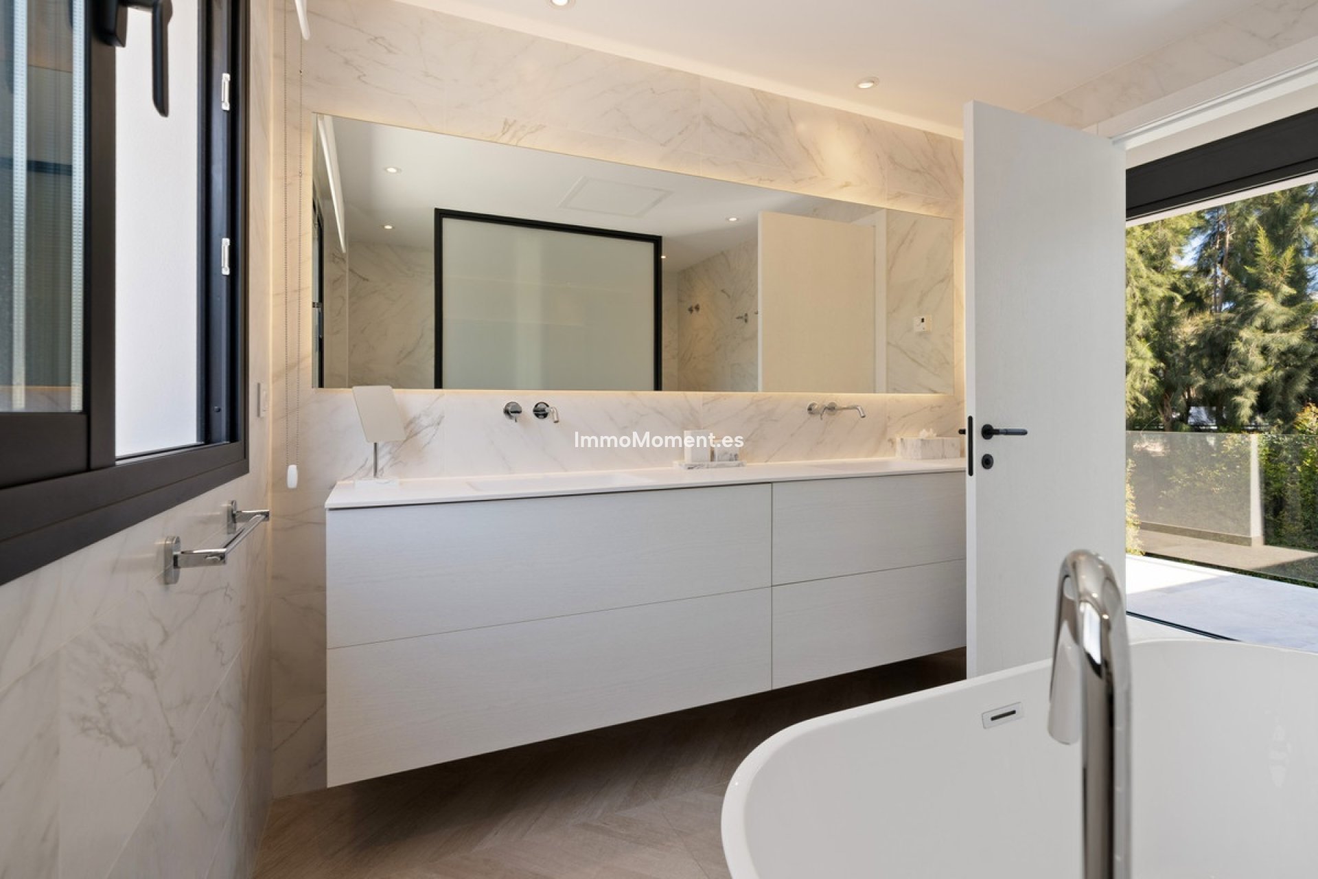 Wiederverkauf - Freistehende Villa - Marbella - Nueva Andalucía
