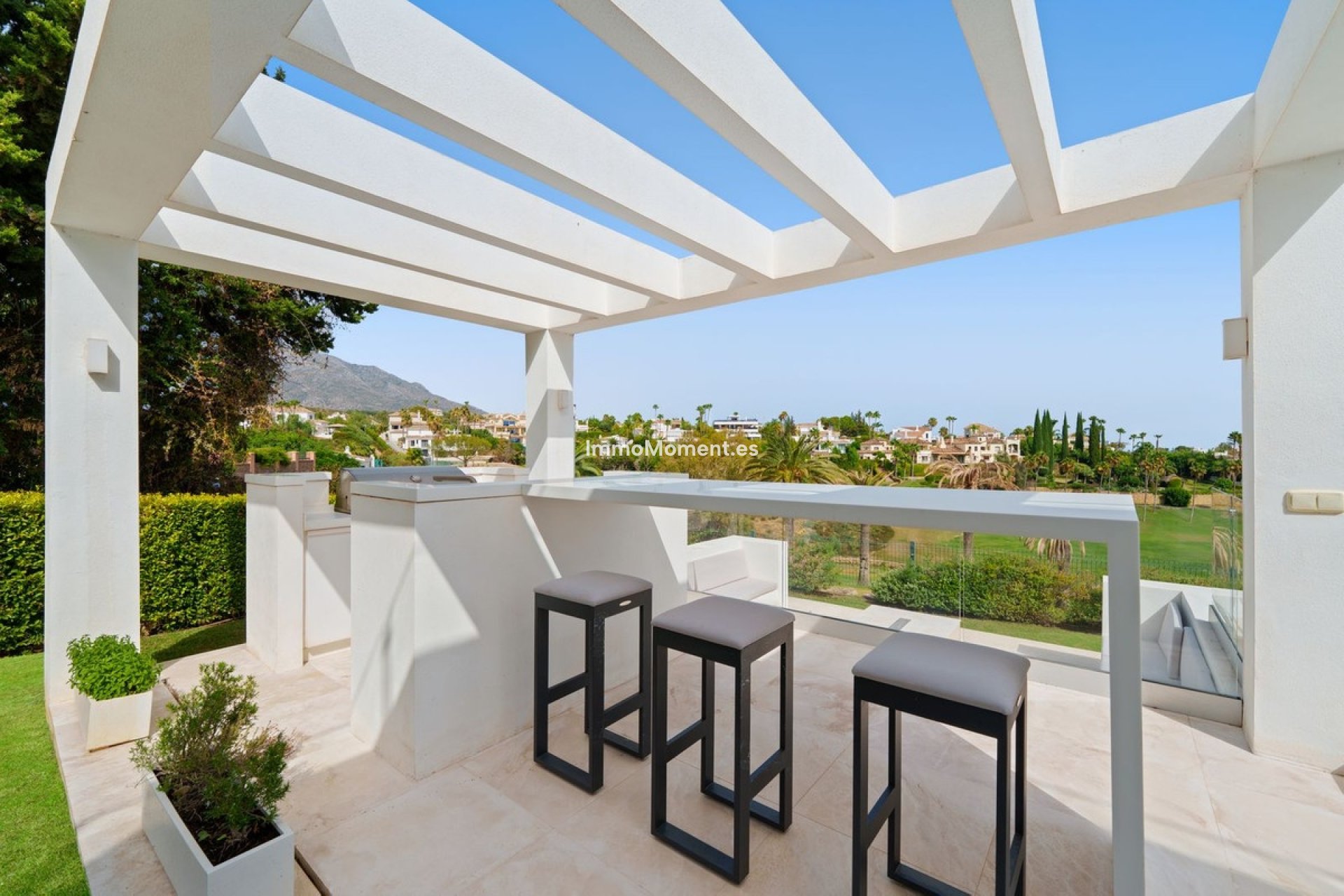 Wiederverkauf - Freistehende Villa - Marbella - Nueva Andalucía