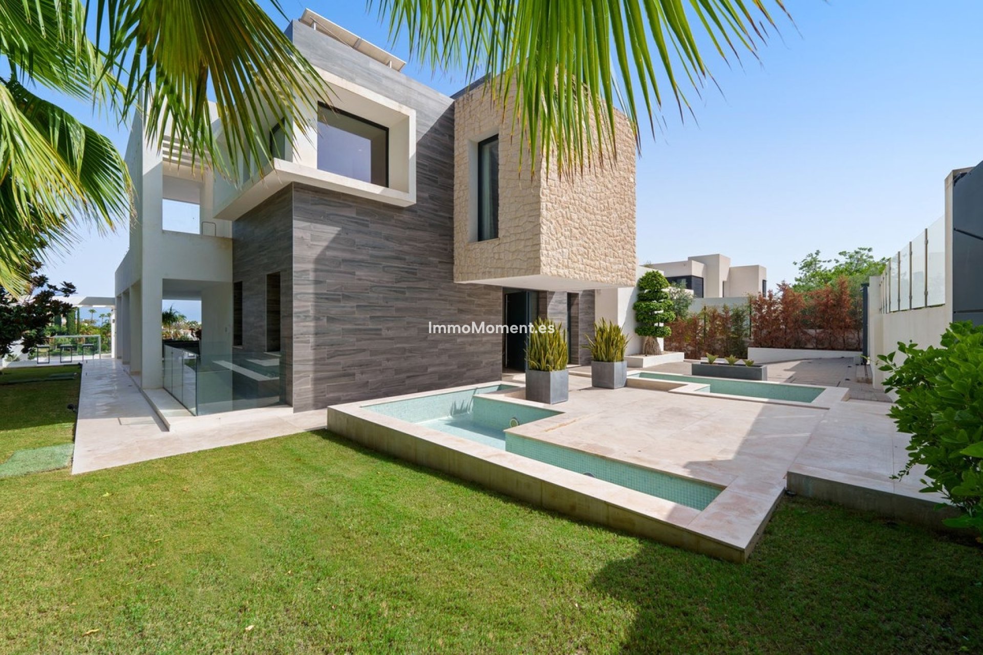 Wiederverkauf - Freistehende Villa - Marbella - Nueva Andalucía