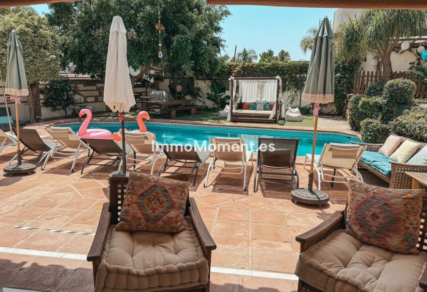 Wiederverkauf - Freistehende Villa - Marbella - Nueva Andalucía