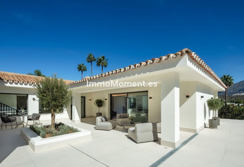 Wiederverkauf - Freistehende Villa - Marbella - Nueva Andalucía