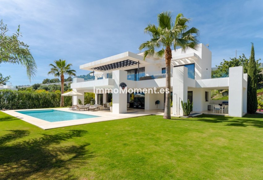 Wiederverkauf - Freistehende Villa - Marbella - Nueva Andalucía