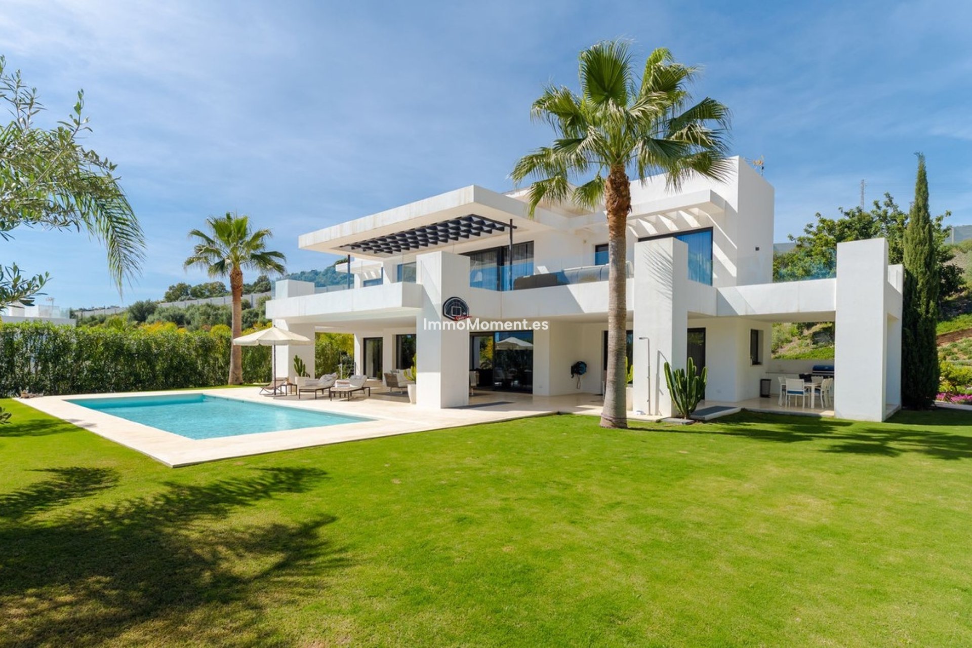 Wiederverkauf - Freistehende Villa - Marbella - Nueva Andalucía