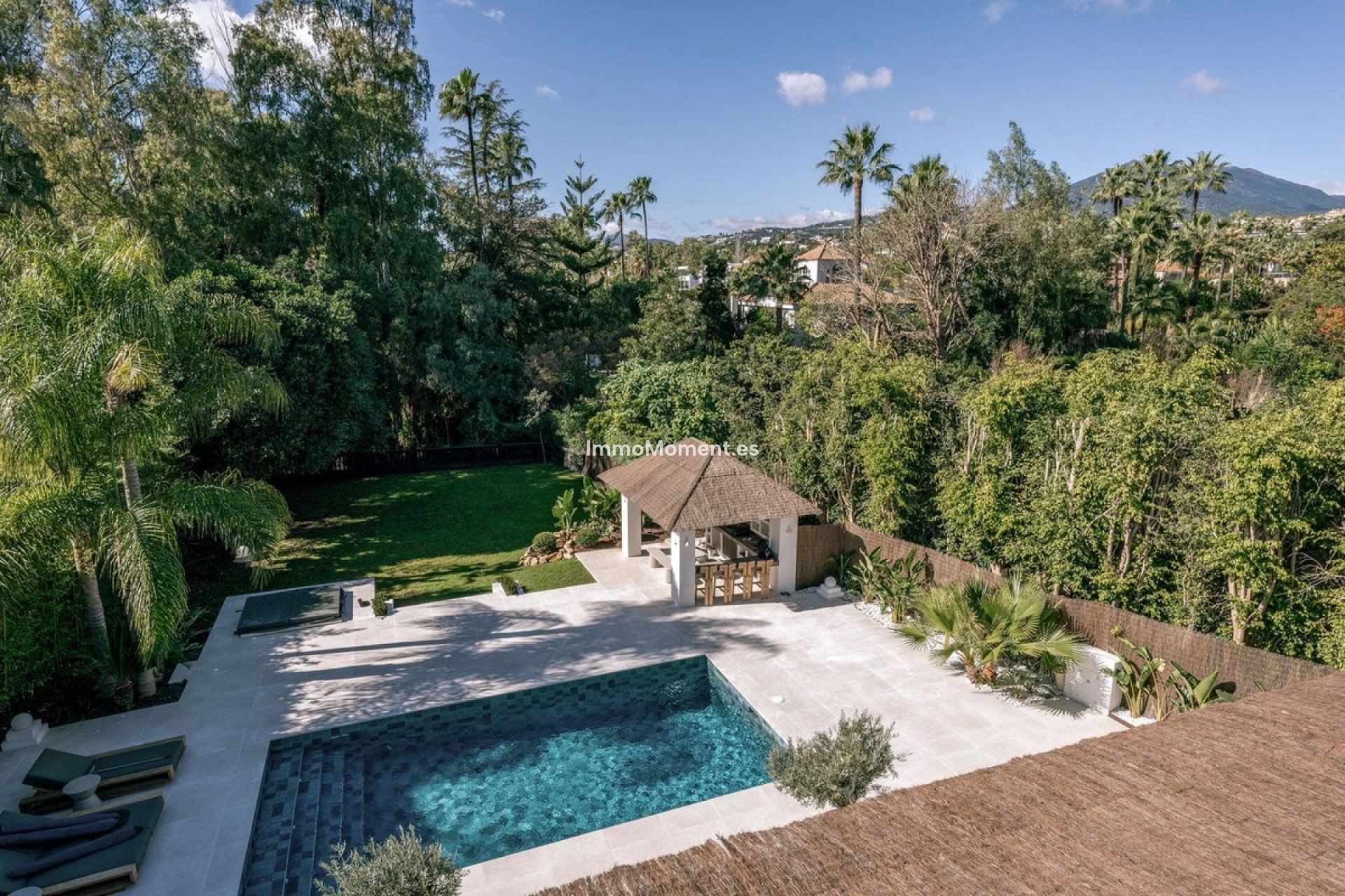 Wiederverkauf - Freistehende Villa - Marbella - Nueva Andalucía