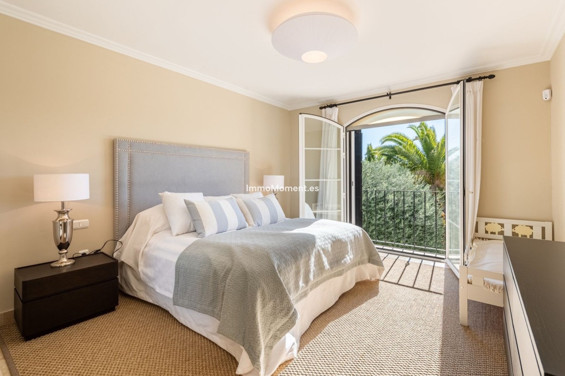 Wiederverkauf - Freistehende Villa - Marbella - Nueva Andalucía