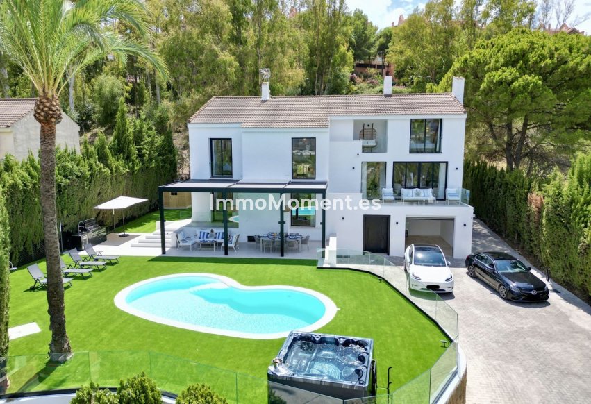 Wiederverkauf - Freistehende Villa - Marbella - Nueva Andalucía