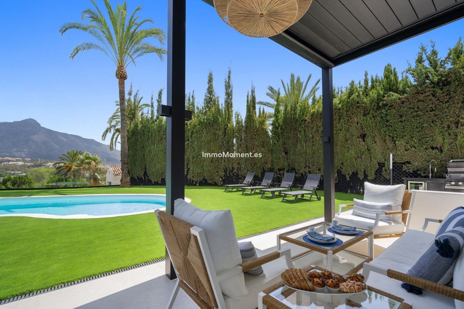 Wiederverkauf - Freistehende Villa - Marbella - Nueva Andalucía