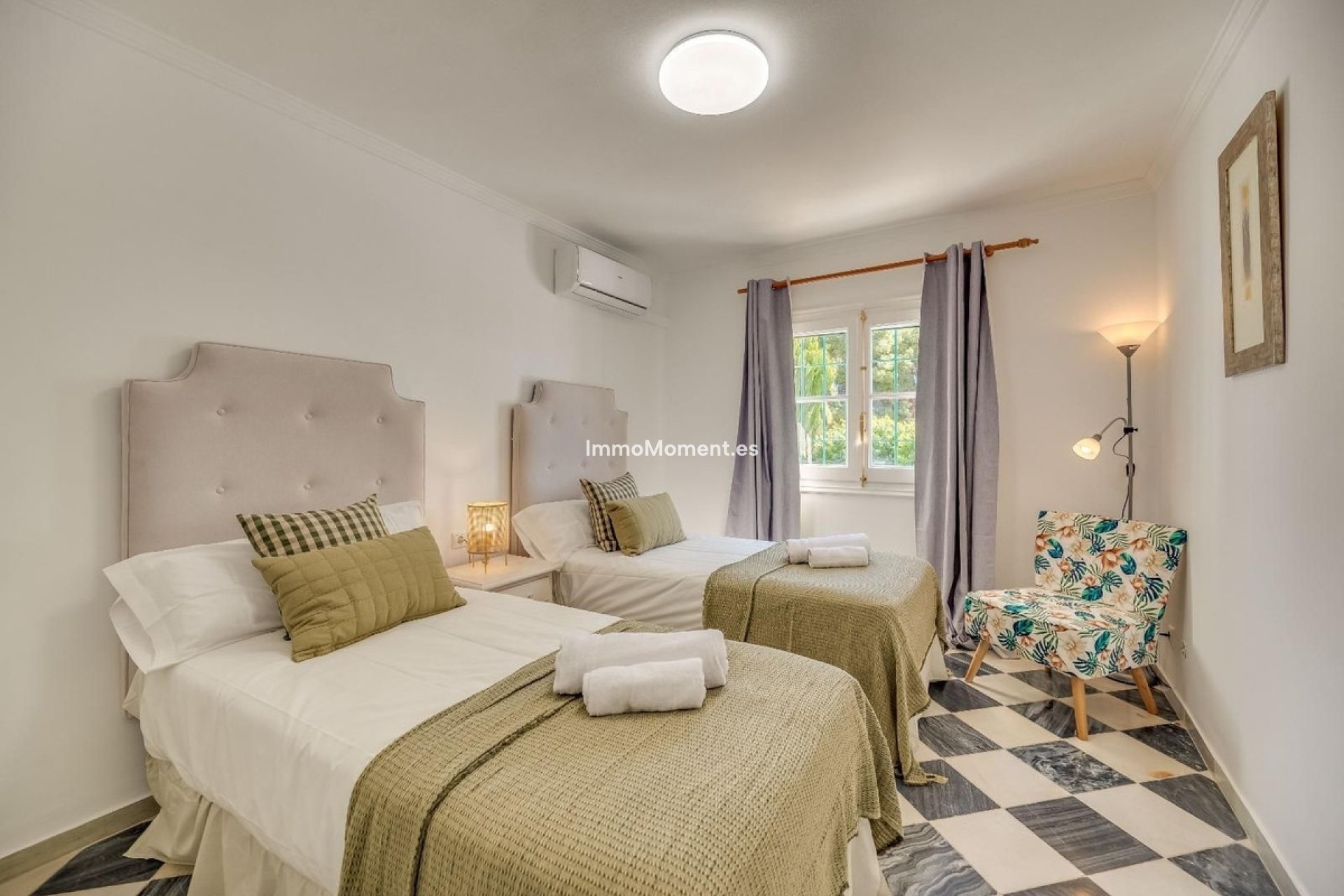 Wiederverkauf - Freistehende Villa - Marbella - Nueva Andalucía