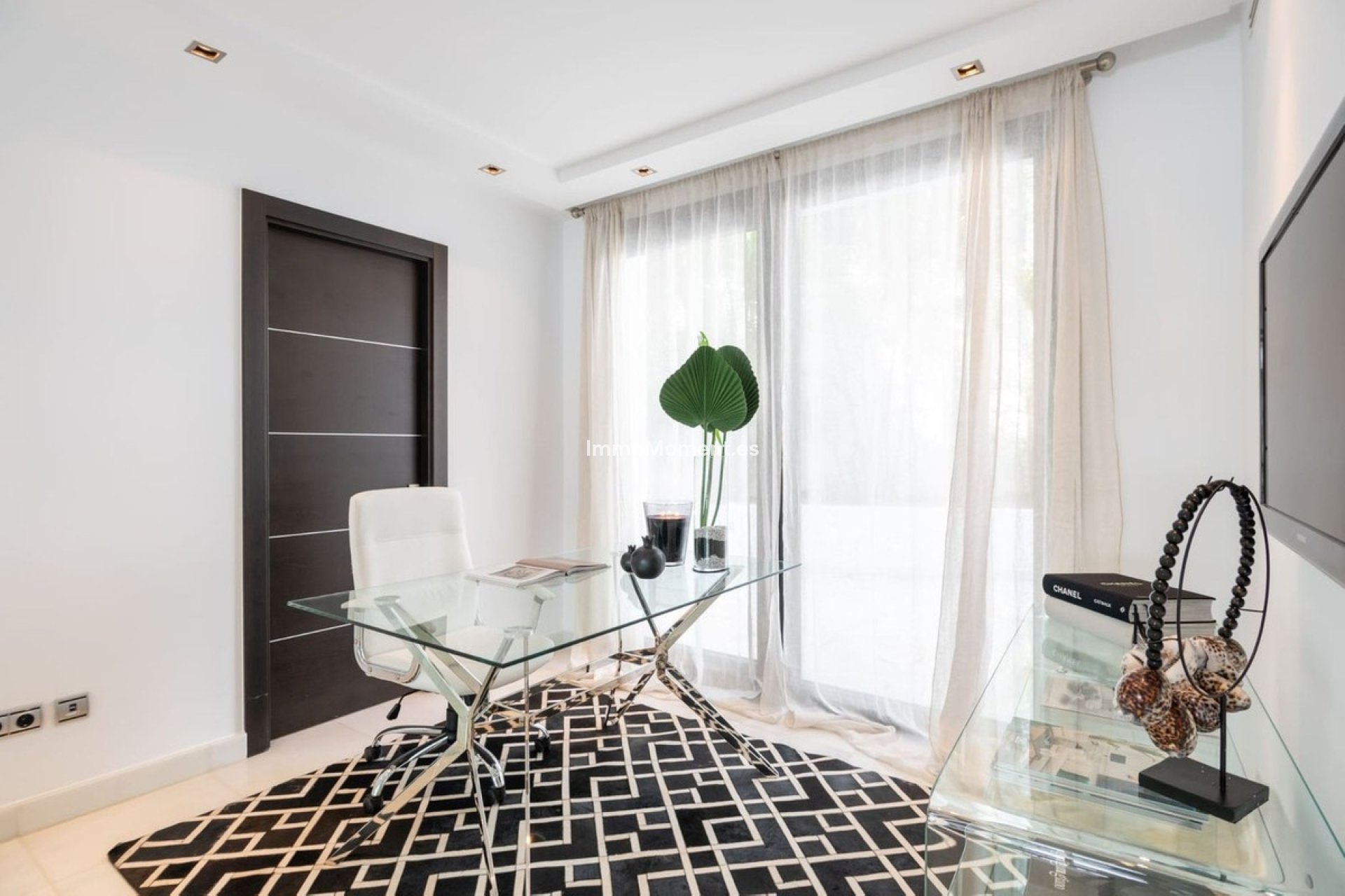 Wiederverkauf - Freistehende Villa - Marbella - Nueva Andalucía