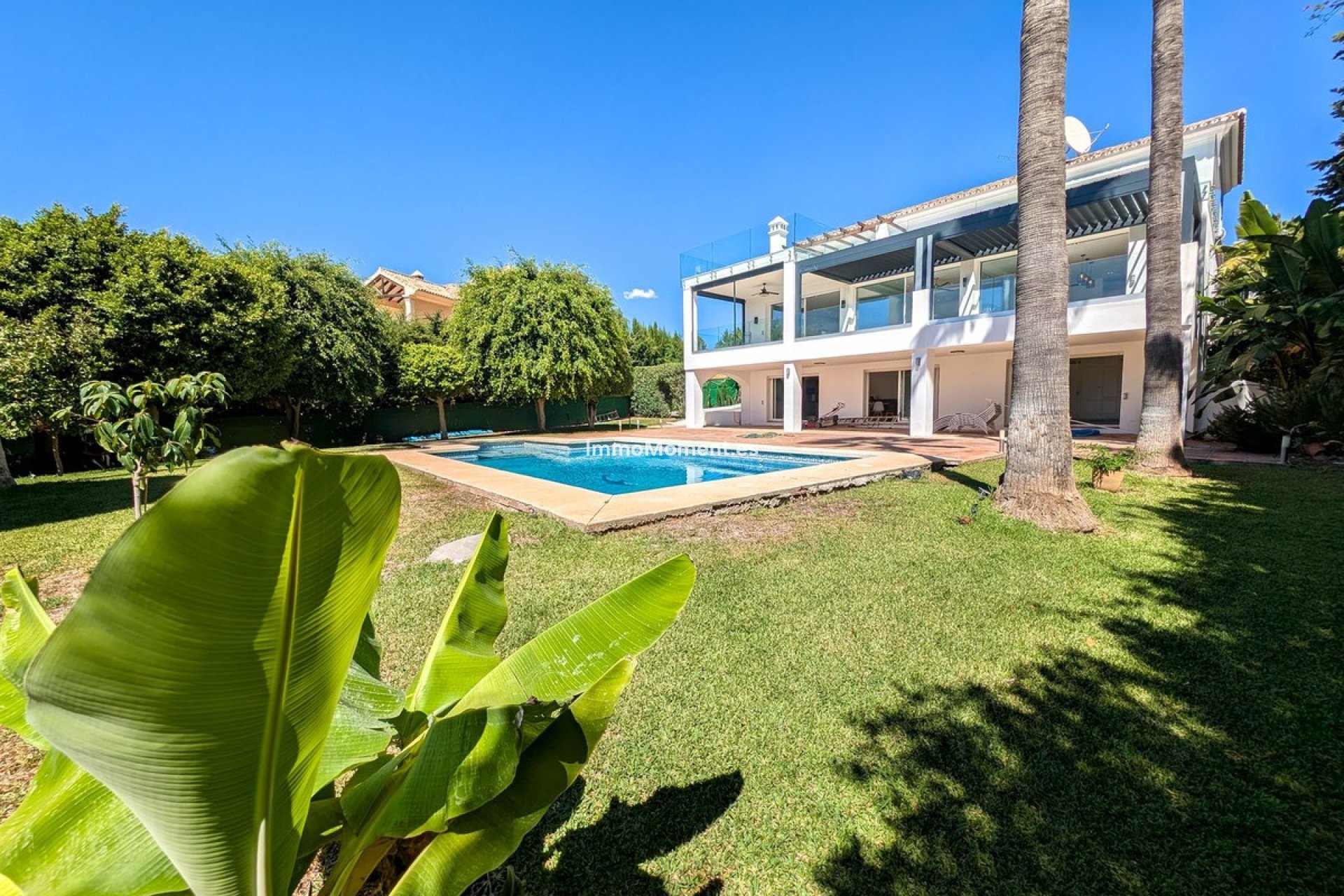 Wiederverkauf - Freistehende Villa - Marbella - Nueva Andalucía