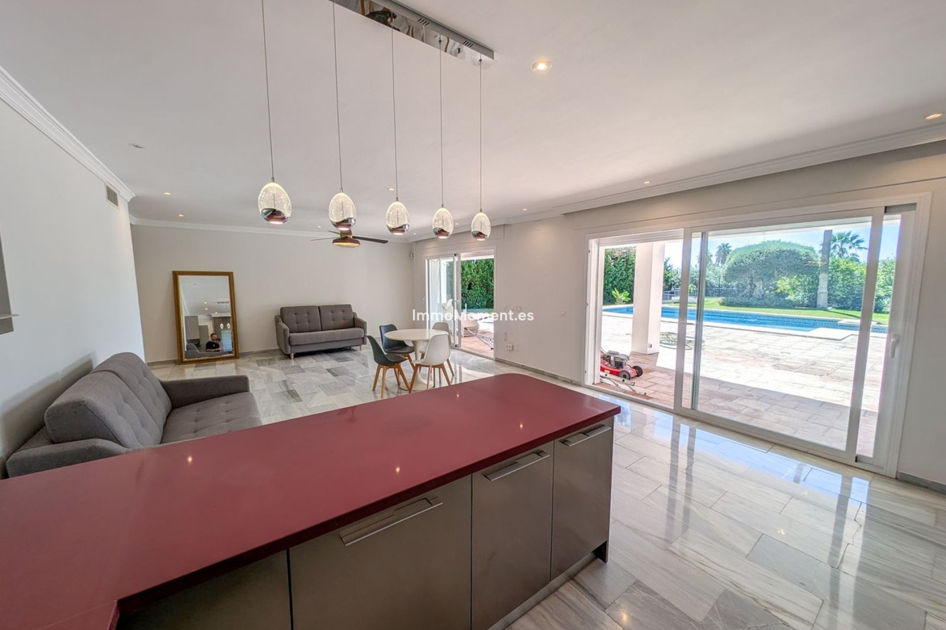 Wiederverkauf - Freistehende Villa - Marbella - Nueva Andalucía