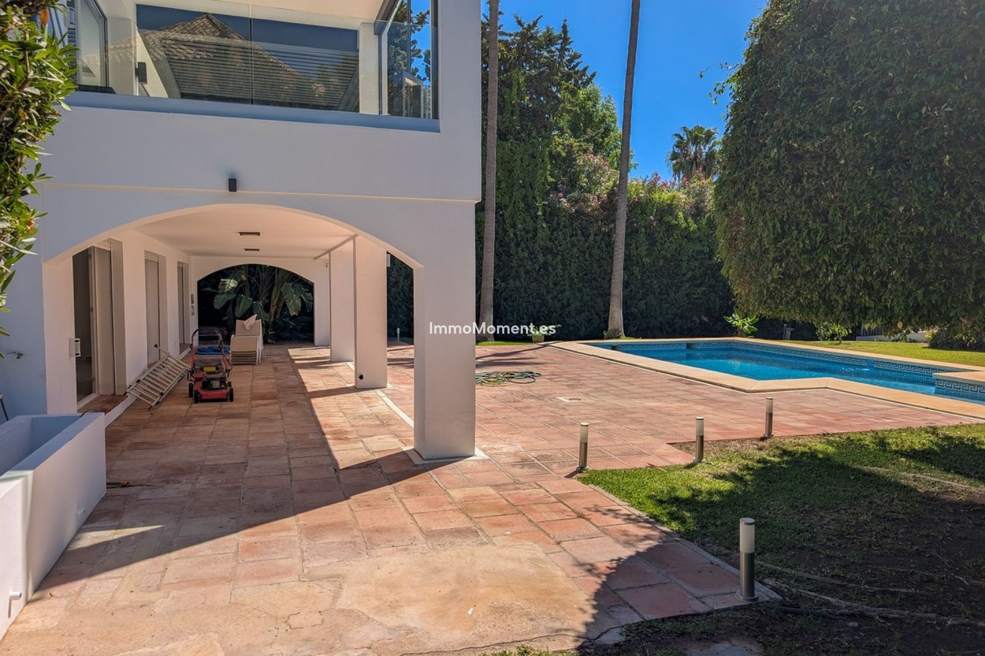Wiederverkauf - Freistehende Villa - Marbella - Nueva Andalucía