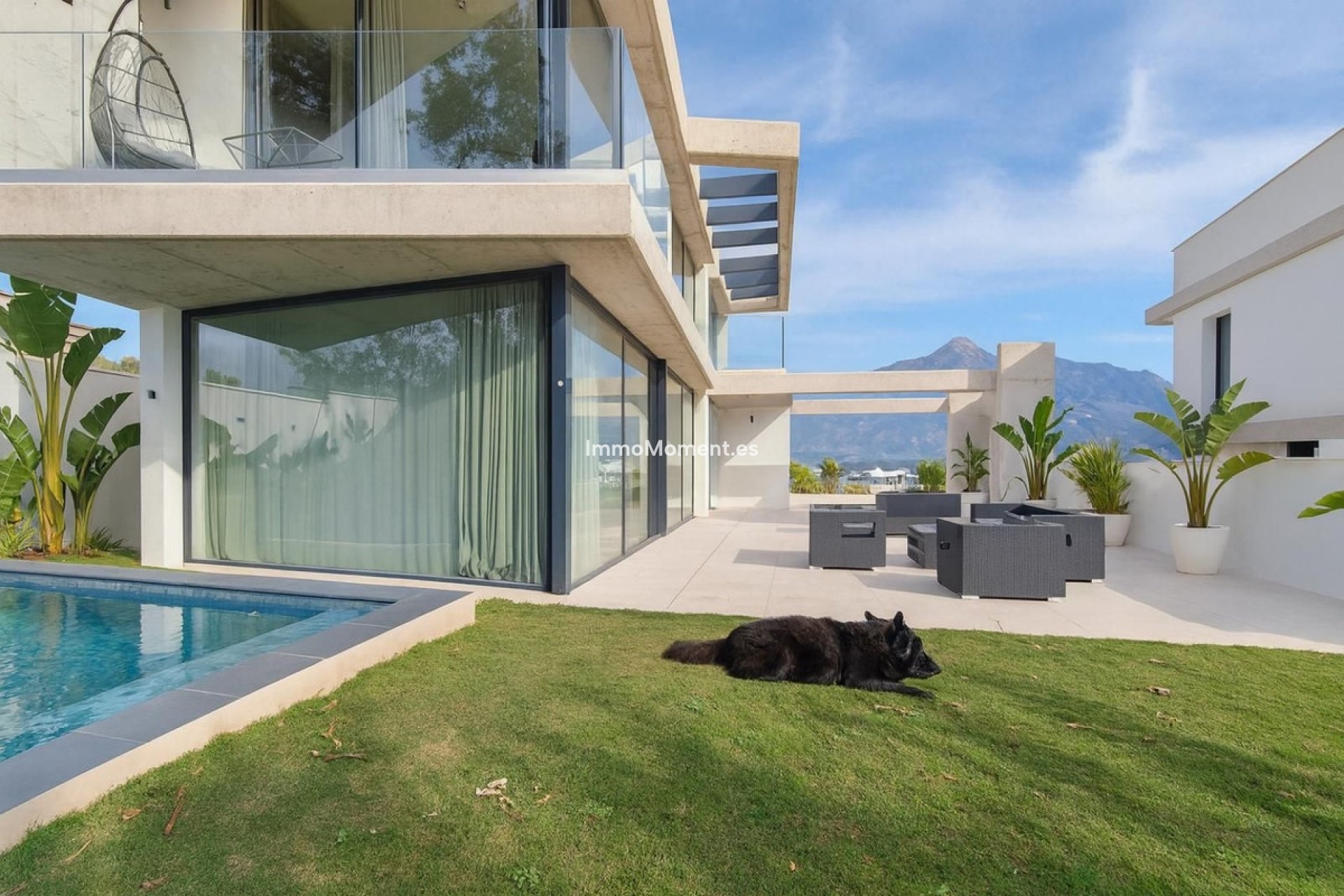 Wiederverkauf - Freistehende Villa - Marbella - Nueva Andalucía