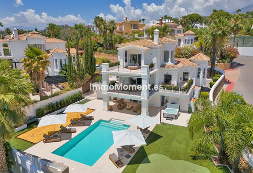Wiederverkauf - Freistehende Villa - Marbella - Nueva Andalucía