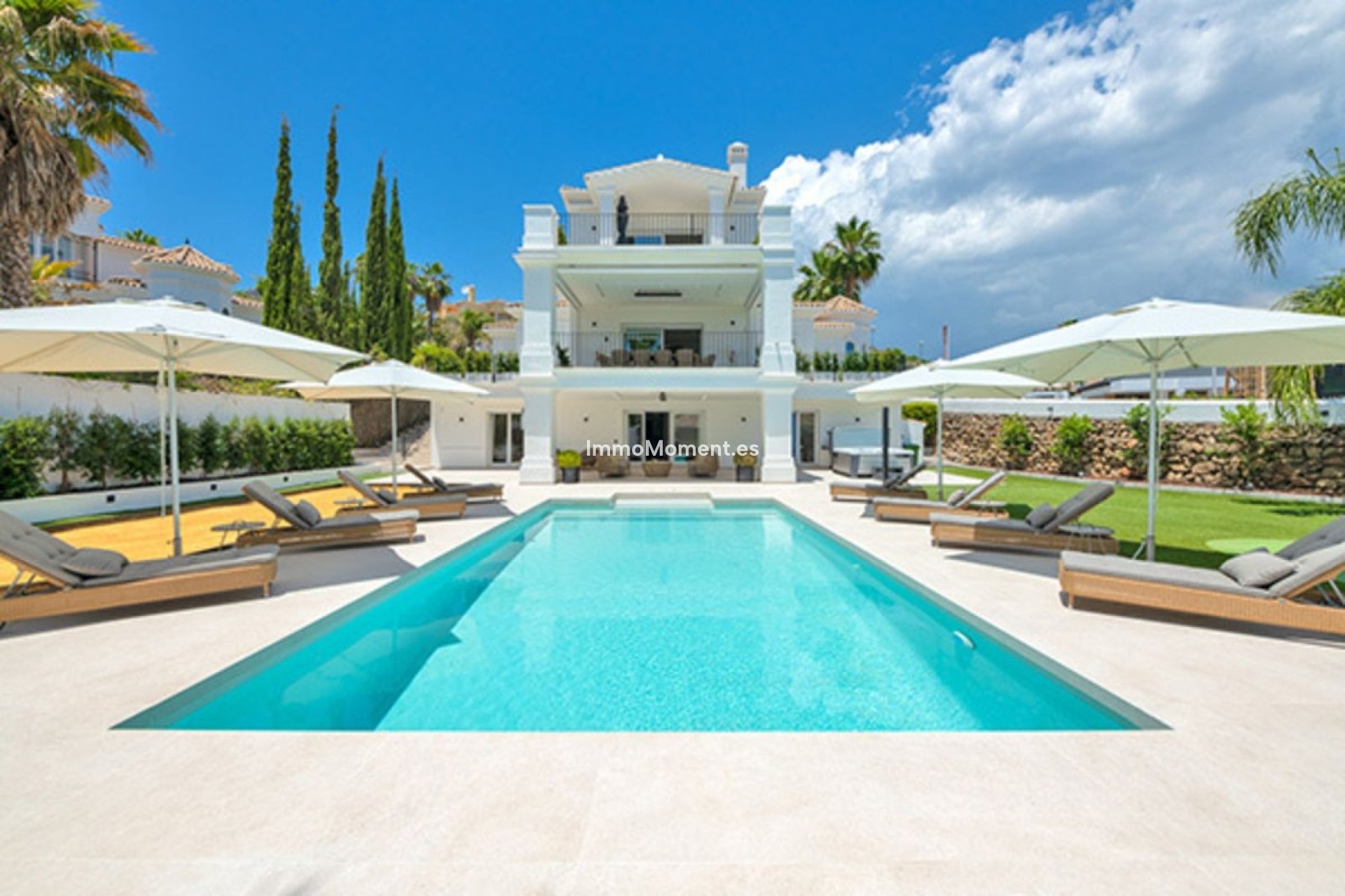 Wiederverkauf - Freistehende Villa - Marbella - Nueva Andalucía