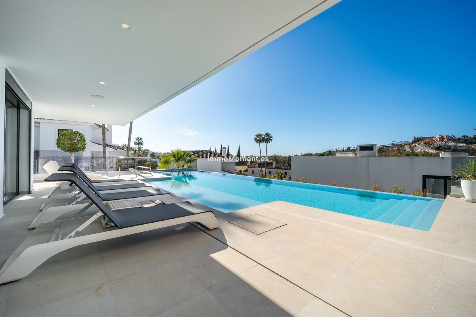 Wiederverkauf - Freistehende Villa - Marbella - Nueva Andalucía